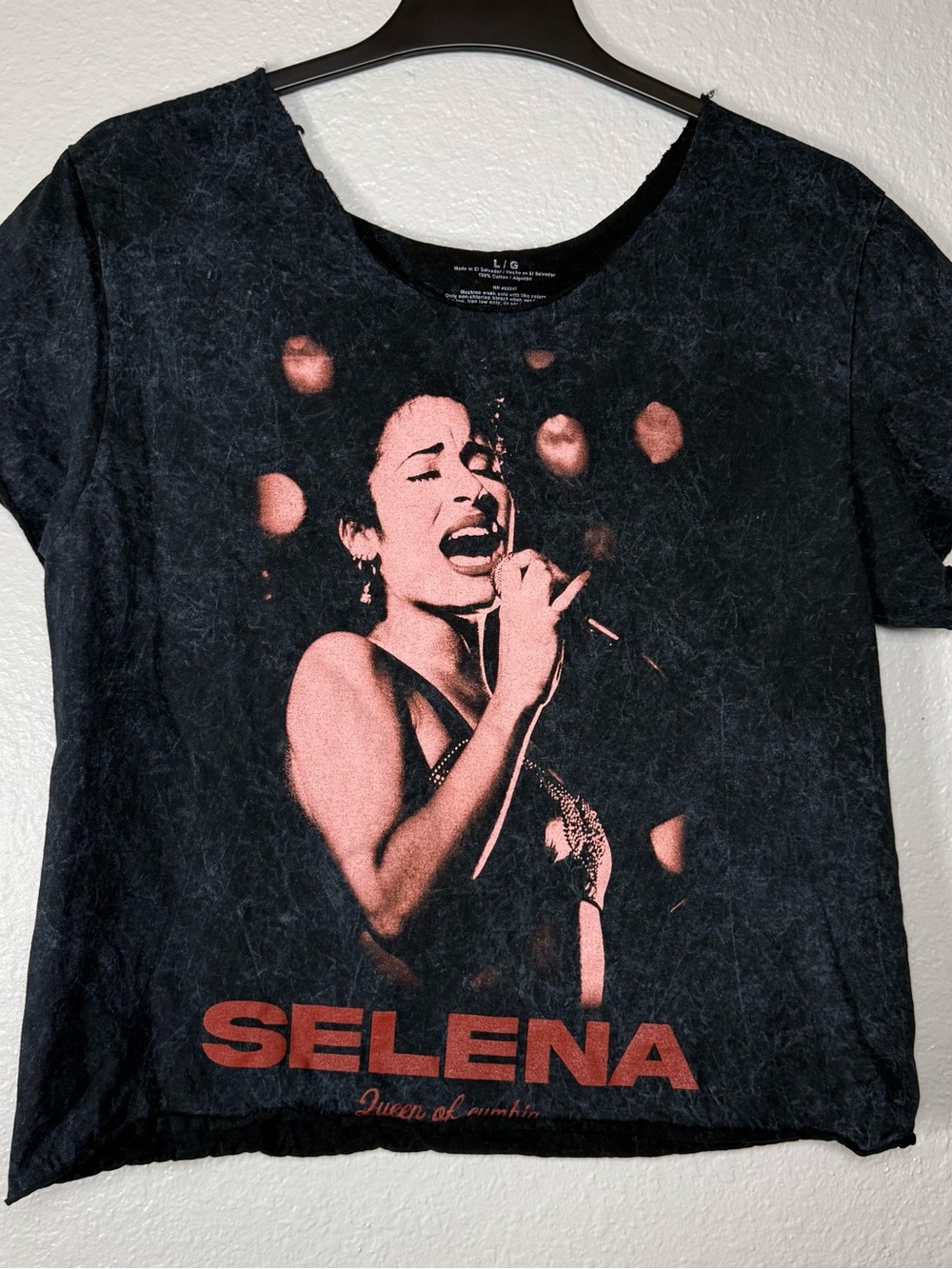 Selena‎ Queen of Cumbia Cropped Graphic Print Black Short Sleeve T-Shirt Size L